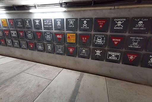 Landmine Exhibition Center (地雷主題館)