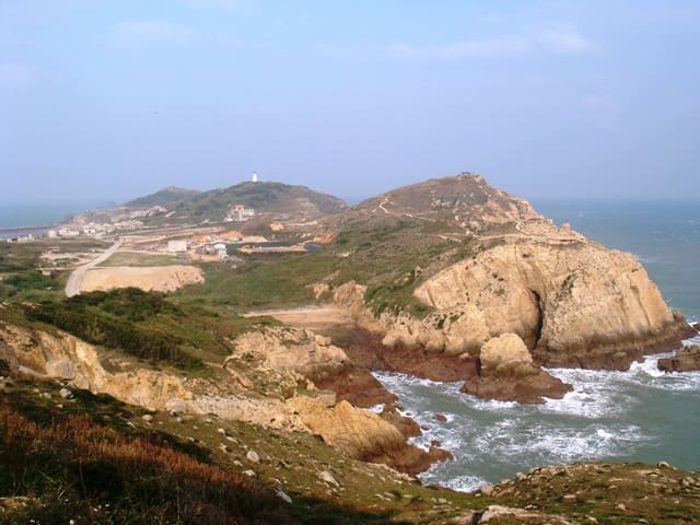 Mysterious Little Bay (神祕小海灣)