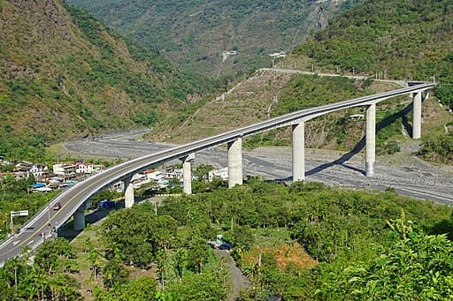 Guchuan Bridge (谷川大橋)
