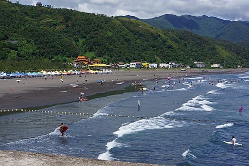 Waiao Beach (外澳沙灘)